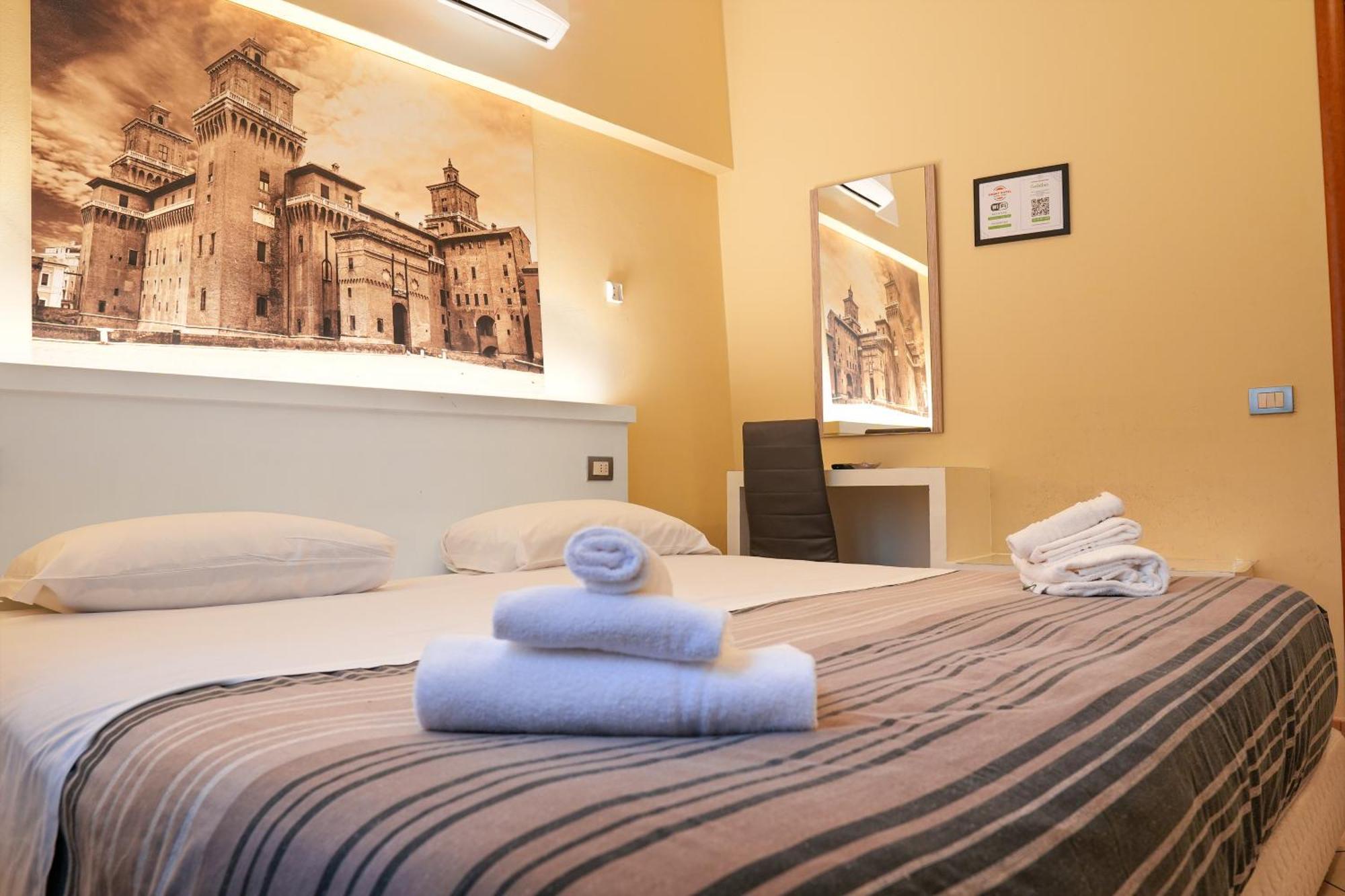 Smart Hotel Ferrara Eksteriør billede