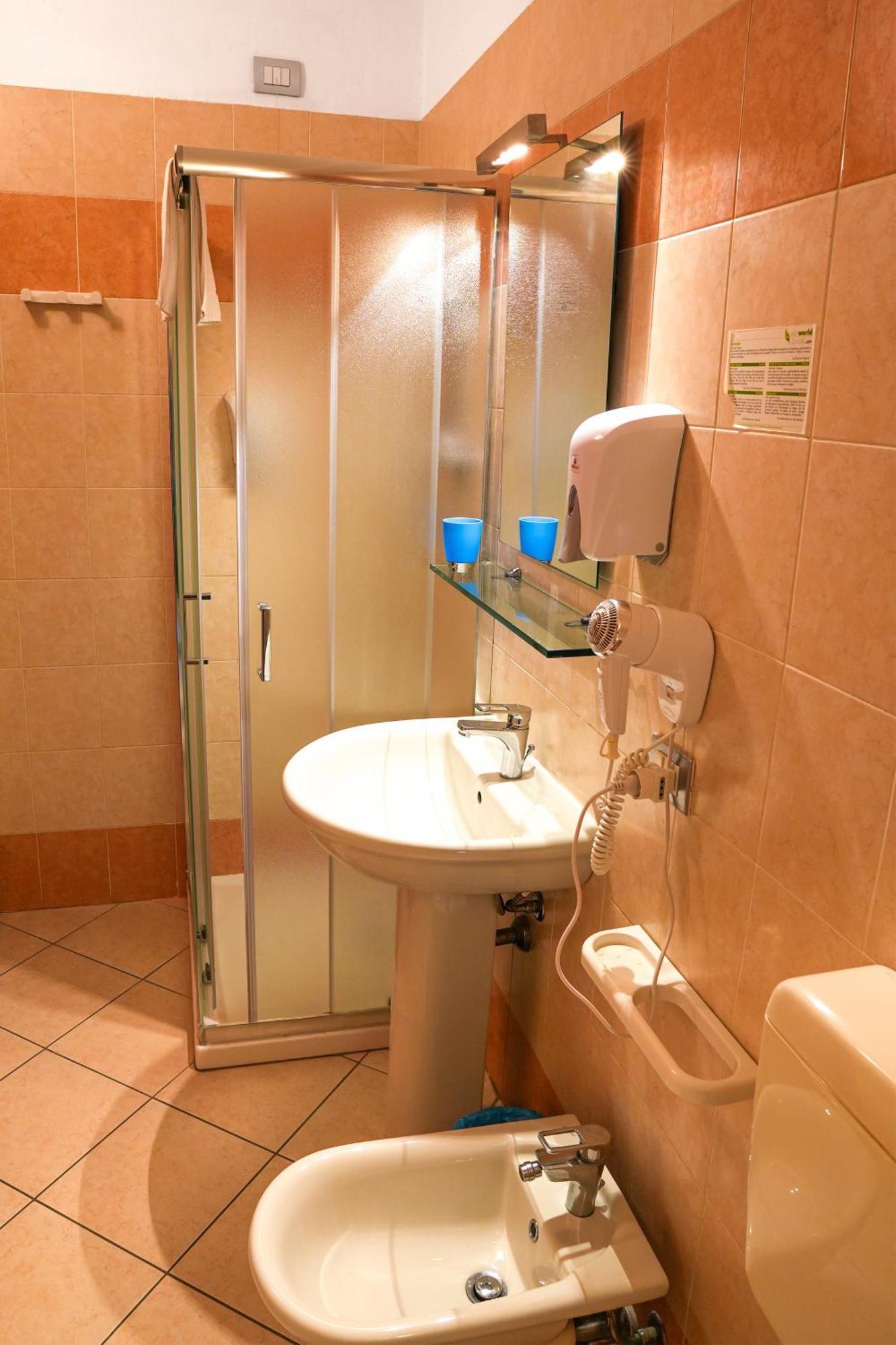 Smart Hotel Ferrara Eksteriør billede