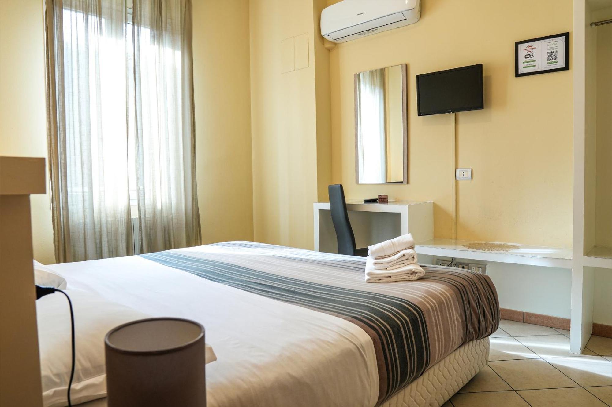Smart Hotel Ferrara Eksteriør billede