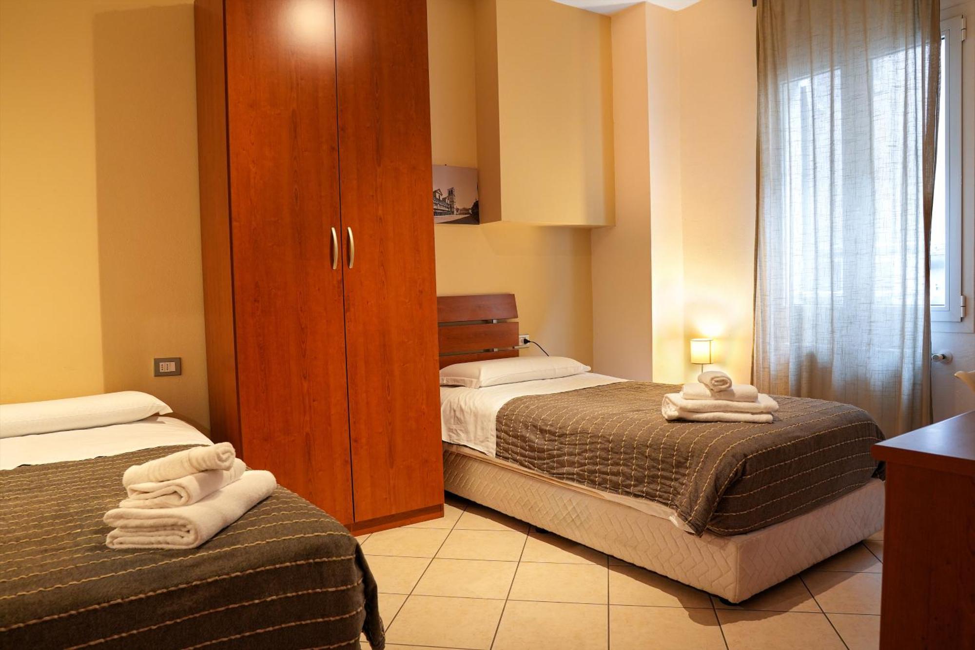 Smart Hotel Ferrara Eksteriør billede