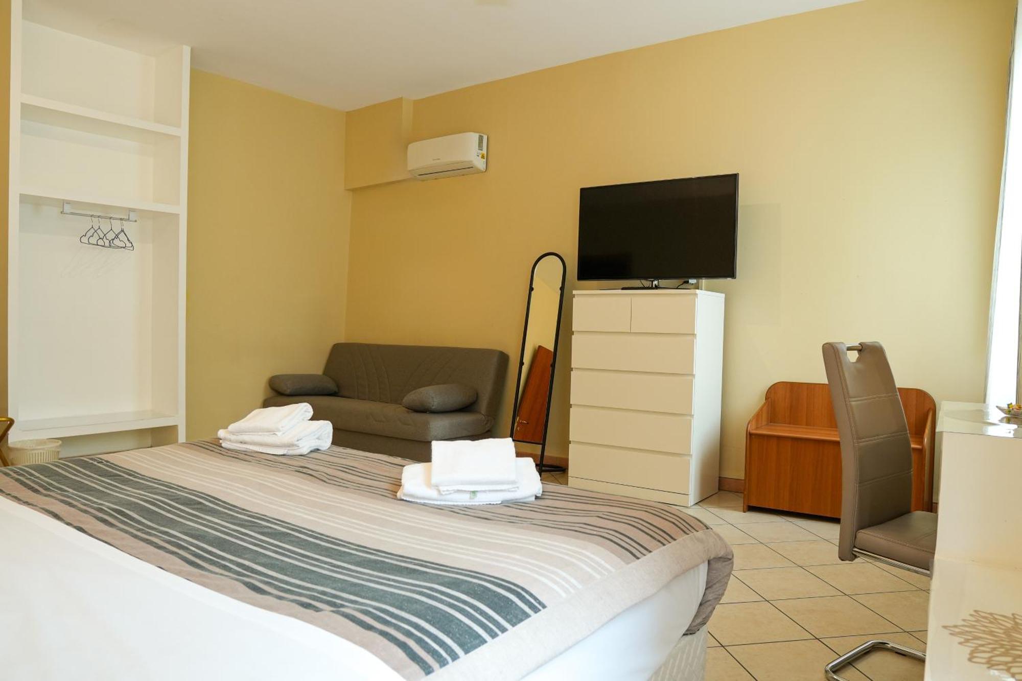 Smart Hotel Ferrara Eksteriør billede