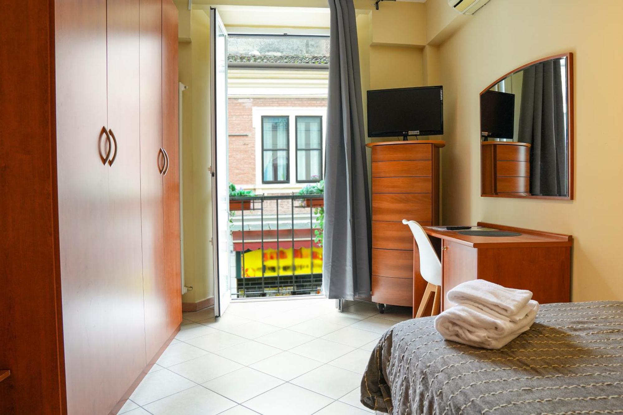 Smart Hotel Ferrara Eksteriør billede
